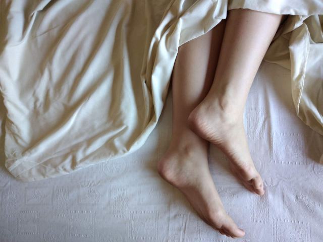Crampes nocturnes au mollet, causes, magnésium et étirements Crampes nocturnes au mollet, causes, magnésium et étirements