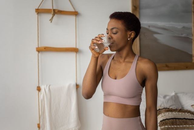 Bien s'hydrater au quotidien et couvrir les vrais besoins en eau du corps Bien s'hydrater au quotidien et couvrir les vrais besoins en eau du corps